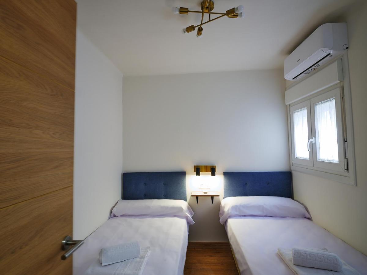 Leo Home- Bright & Centric 3 Bedrooms Apartment With Private Parking Included Малага Экстерьер фото