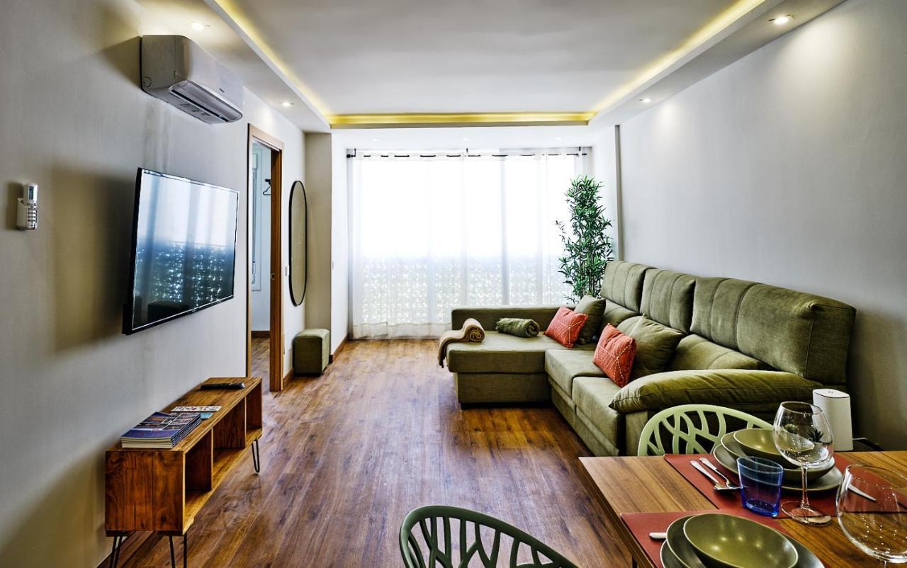 Leo Home- Bright & Centric 3 Bedrooms Apartment With Private Parking Included Малага Экстерьер фото