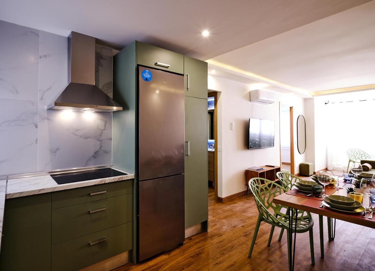 Leo Home- Bright & Centric 3 Bedrooms Apartment With Private Parking Included Малага Экстерьер фото