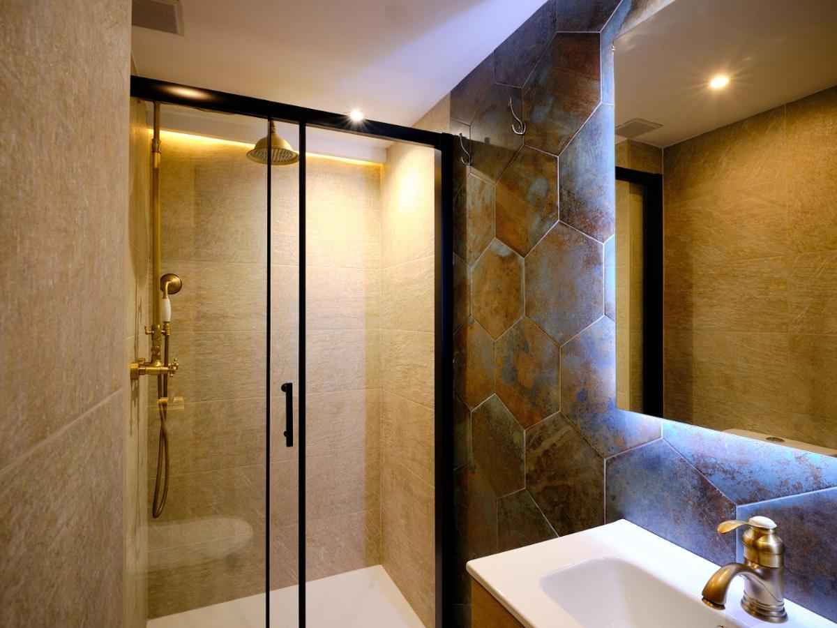 Leo Home- Bright & Centric 3 Bedrooms Apartment With Private Parking Included Малага Экстерьер фото