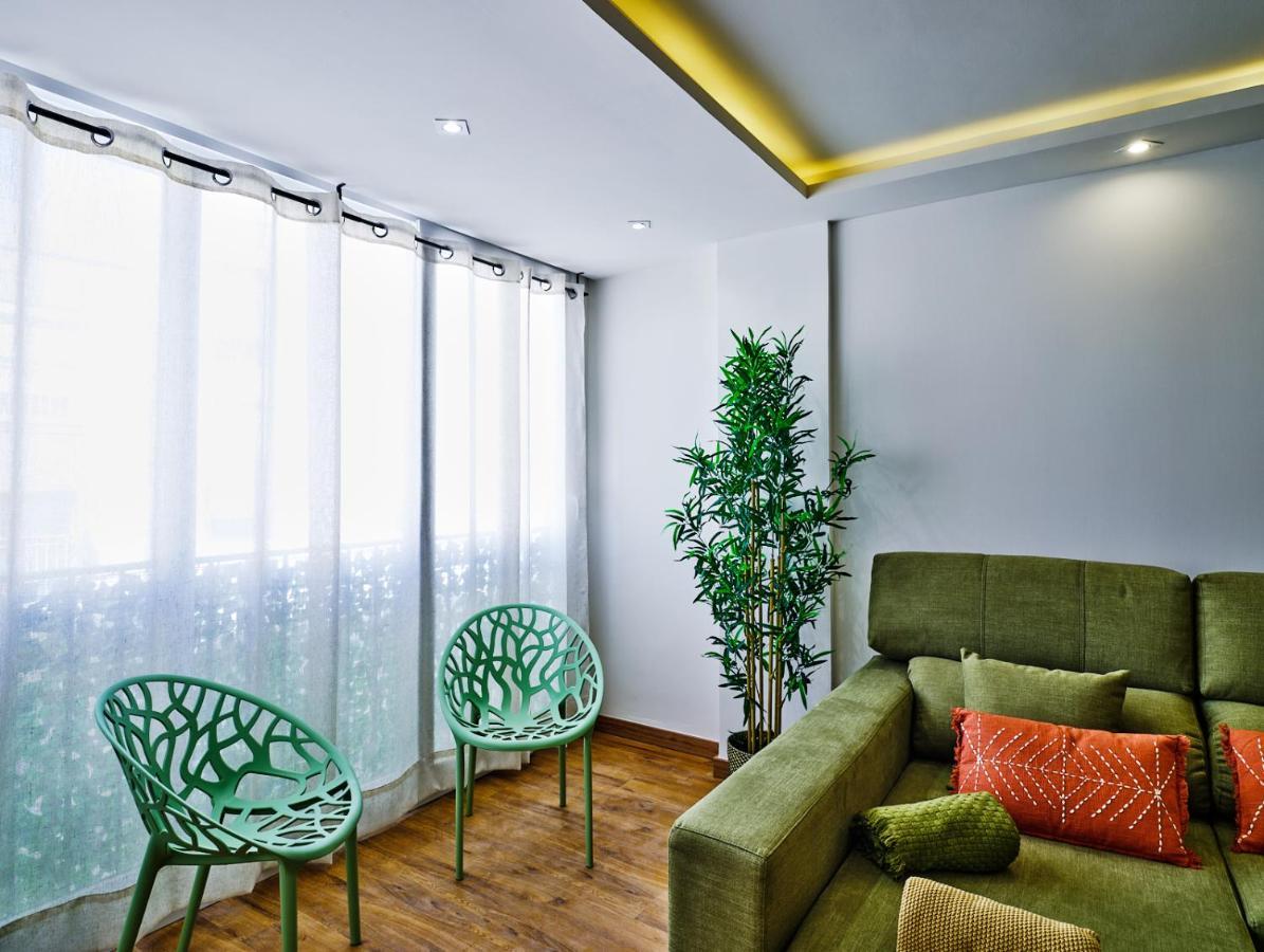Leo Home- Bright & Centric 3 Bedrooms Apartment With Private Parking Included Малага Экстерьер фото