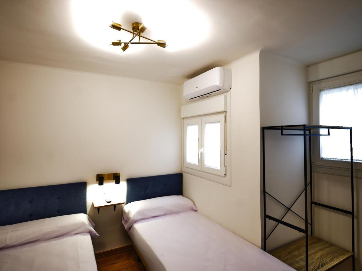 Leo Home- Bright & Centric 3 Bedrooms Apartment With Private Parking Included Малага Экстерьер фото