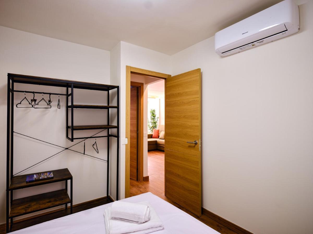 Leo Home- Bright & Centric 3 Bedrooms Apartment With Private Parking Included Малага Экстерьер фото